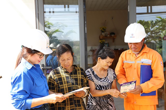 Công ty Điện lực Đắk Nông nỗ lực vượt khó hoàn thành toàn điện các nhiệm vụ- Ảnh 2.