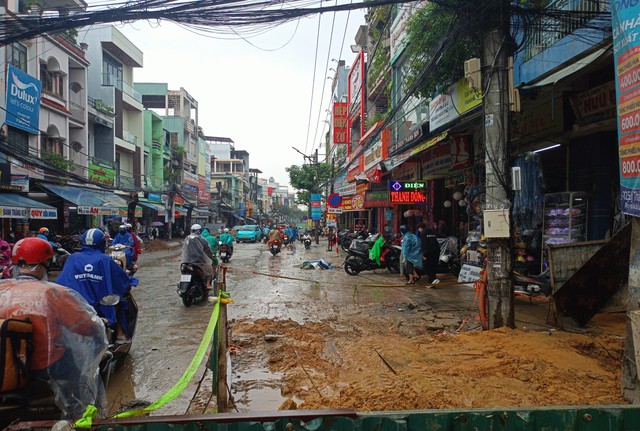 Đà Nẵng: Lý giải nguyên nhân đào đường, cải tạo cống vào mùa mưa- Ảnh 1.