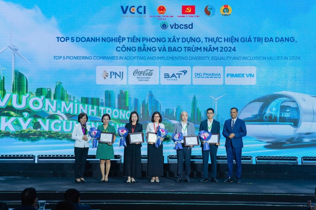 Coca-Cola Việt Nam xuất sắc giành 3 giải thưởng trong một tháng- Ảnh 1.