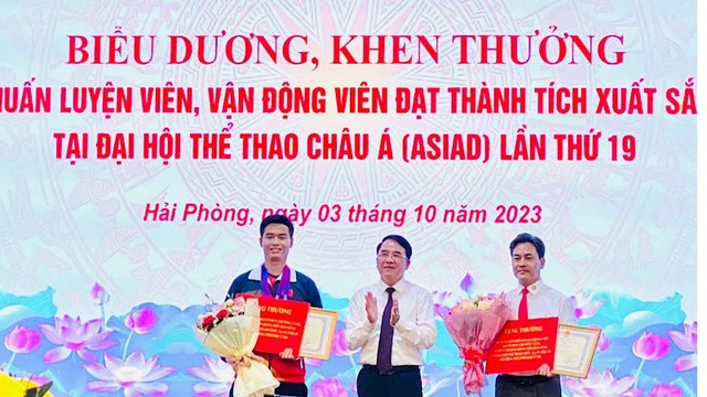 "Mạnh tay" chi tiền thưởng cho VĐV, HLV các giải thi đấu quốc tế- Ảnh 1.