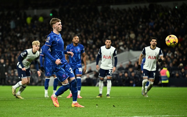 Tottenham "tự hủy diệt" ở trận cầu 7 bàn, Chelsea áp sát ngôi đầu- Ảnh 6.