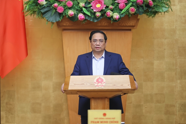 Thủ tướng Phạm Minh Chính yêu cầu tiếp tục ổn định kinh tế vĩ mô, điều hành chính sách tiền tệ hài hòa với chính sách tài khóaẢnh: NHẬT BẮC
