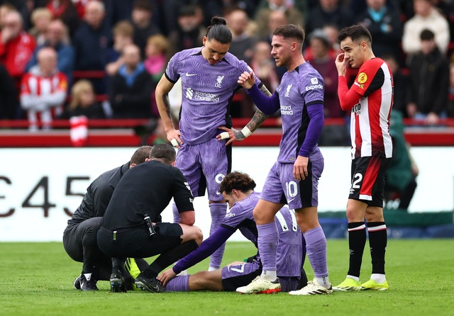 Salah tái xuất, Liverpool thắng Brentford giữ vững ngôi đầu Ngoại hạng Anh- Ảnh 3.