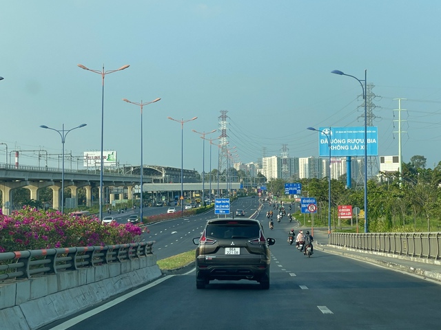 Hình ảnh giao thông cửa ngõ phía Đông TP HCM ngày cuối cùng của kỳ nghỉ Tết- Ảnh 5.