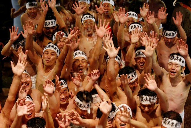 Nhật Bản: Lễ hội đàn ông khỏa thân bị xóa sổ- Ảnh 1.