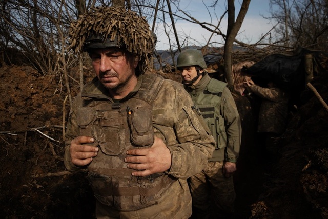 Binh sĩ Ukraine thuộc Lữ đoàn Jaeger số 71 ở khu vực Avdiivka, Ukraine. Ảnh: New York Times