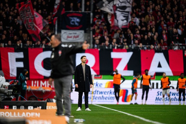 Bayer Leverkusen xây chắc ngôi đầu Bundesliga- Ảnh 2.