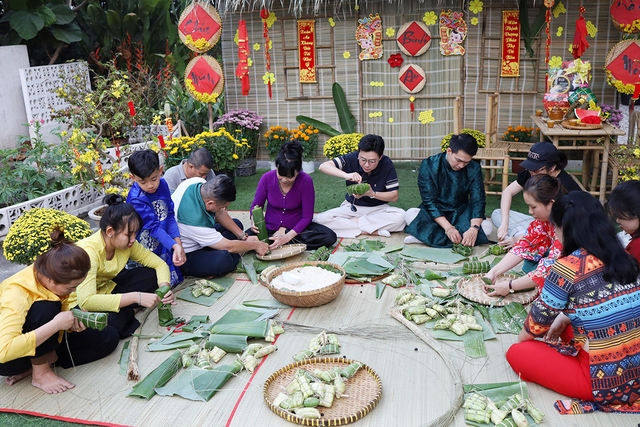 “Xuân sum vầy - Tết sẻ chia”: "Lá lành đùm lá rách, lá rách đùm lá nát"- Ảnh 4.