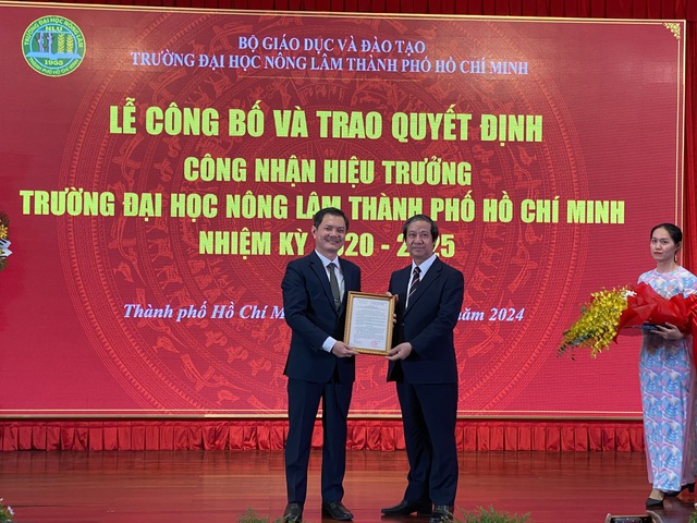 Bộ trưởng Nguyễn Kim Sơn: Trường ĐH Nông lâm TP HCM cần lấy lợi thế làm chiến lược phát triển- Ảnh 3.