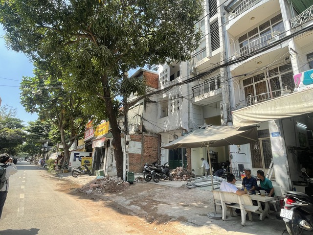 Người dân dỡ nhà, giao mặt bằng làm đường kết nối sân bay Tân Sơn Nhất- Ảnh 7.