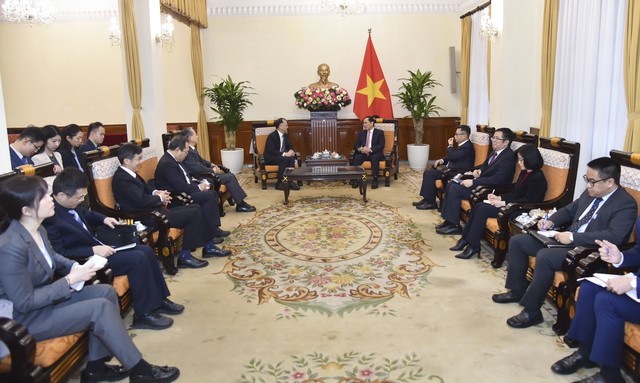 Bộ trưởng Bùi Thanh Sơn tiếp Trợ lý Bộ trưởng Ngoại giao Trung Quốc Nông Dung- Ảnh 3.