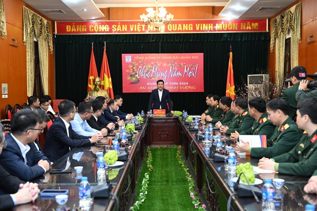 Bộ trưởng Nguyễn Hồng Diên: Sẽ sửa đổi các Nghị định 83, 95 và 80 về kinh doanh xăng dầu- Ảnh 1.