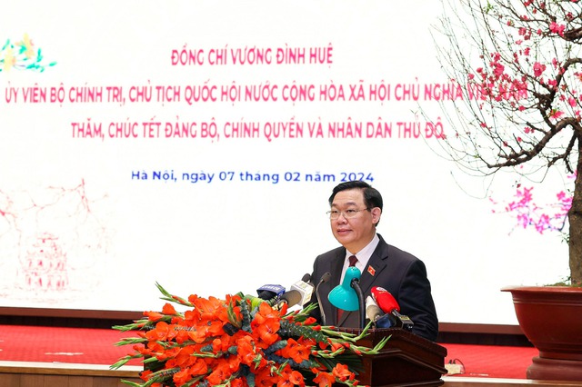 Chủ tịch Quốc hội chúc Tết Đảng bộ, chính quyền và nhân dân Hà Nội- Ảnh 4.