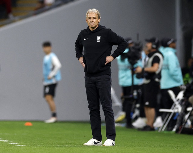 Hàn Quốc thua sốc Jordan: Son Heung-min xin lỗi, HLV Klinsmann hứng "gạch đá"- Ảnh 4.
