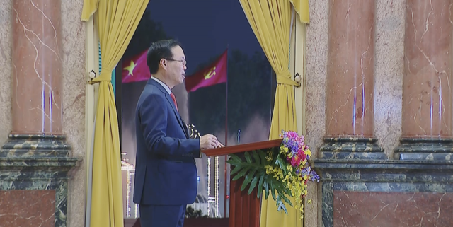 Video: Thông điệp chúc Tết Giáp Thìn 2024 của Chủ tịch nước Võ Văn Thưởng- Ảnh 2.