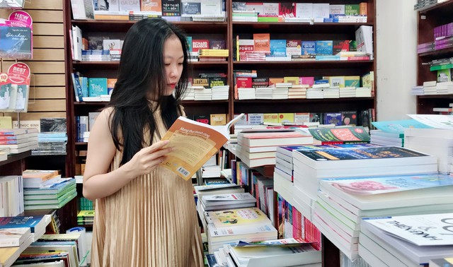 FAHASA đã là nơi đến của người dân yêu sách và văn hóa đọc. Trong ảnh: Hệ thống FAHASA tại AEON Bình Tân, TP HCM Ảnh: HOÀNG TRIỀU
