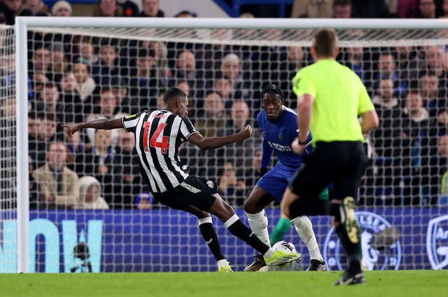 Chelsea đãi tiệc bàn thắng với Newcastle, fan vẫn hồi hộp- Ảnh 3.