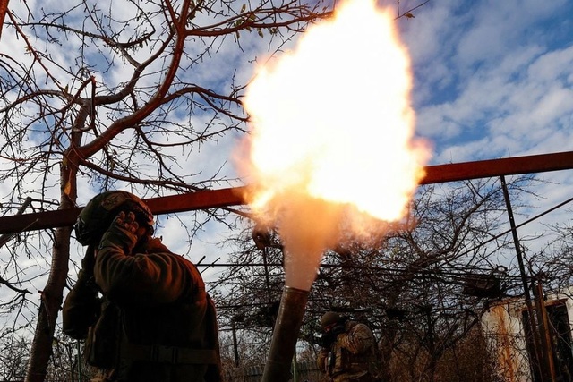 Lính Ukraine tác chiến ở mặt trận Avdiivka. Ảnh: Reuters