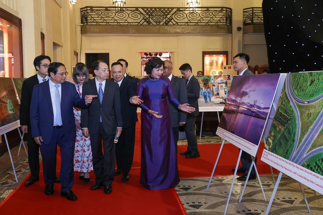 ADB cam kết đầu tư 3 tỉ USD cho 23 dự án tại Việt Nam- Ảnh 2.