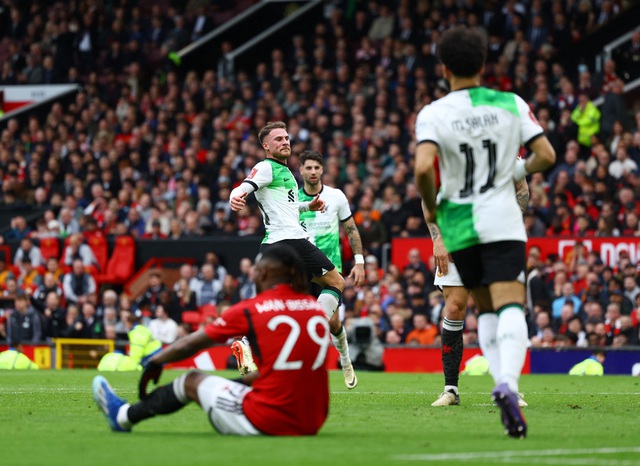 Đại chiến 7 bàn, Man United thắng nghẹt thở Liverpool ở tứ kết FA Cup- Ảnh 3.