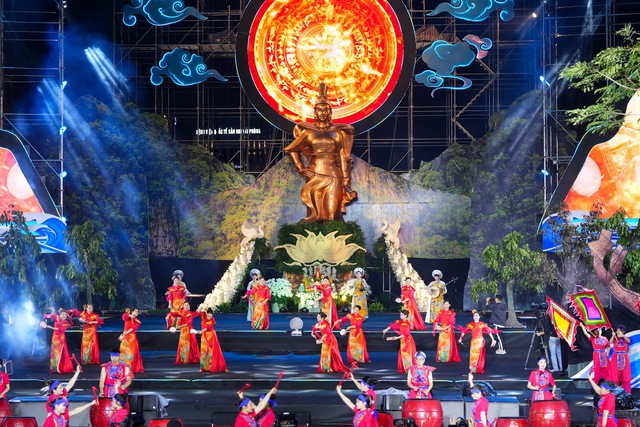 Khai mạc lễ hội truyền thống Nữ tướng Lê Chân 2024- Ảnh 1.
