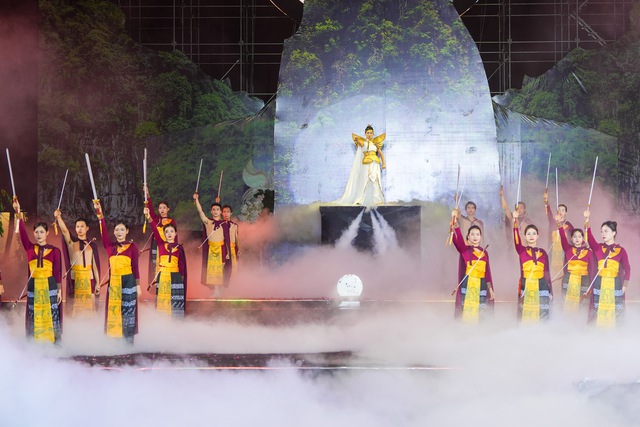 Khai mạc lễ hội truyền thống Nữ tướng Lê Chân 2024- Ảnh 3.