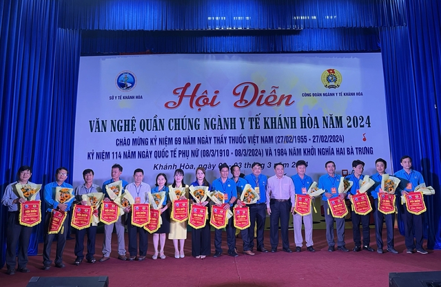 Công đoàn ngành Y tế Khánh Hoà tổ chức hội diễn văn nghệ quần chúng- Ảnh 1.