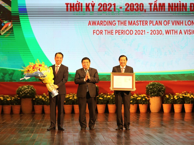 Thủ tướng lưu ý nhiều nội dung liên quan phát triển kinh tế của tỉnh Vĩnh Long- Ảnh 9.