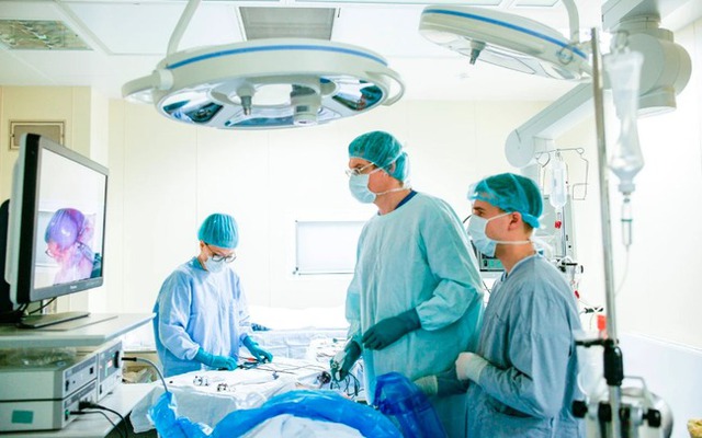 Các bác sĩ tại Trung tâm Ung thư ở St. Petersburg đã thực hiện thành công 6 ca phẫu thuật để loại bỏ 170 khối di căn khỏi phổi của bệnh nhânẢnh: TASS