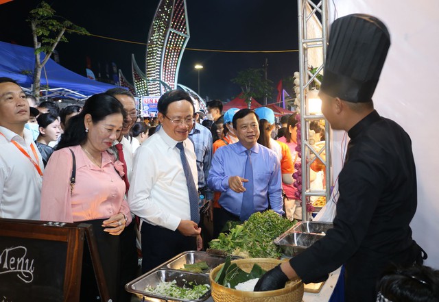 Đặc sắc đêm hội văn hóa, ẩm thực Bình Định- Ảnh 2.