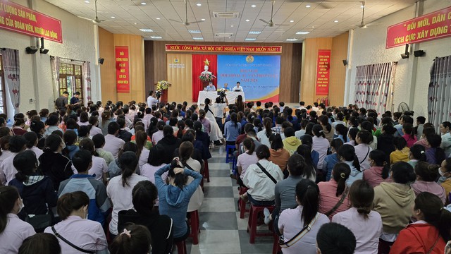 Hơn 1.000 đoàn viên công đoàn tại Đà Nẵng được tư vấn pháp luật miễn phí- Ảnh 4.