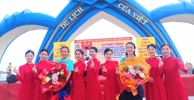 Hoa hậu Ngọc Châu và Á hậu 2 Thủy Tiên tham dự sự kiện lớn tại Quảng Trị- Ảnh 5.