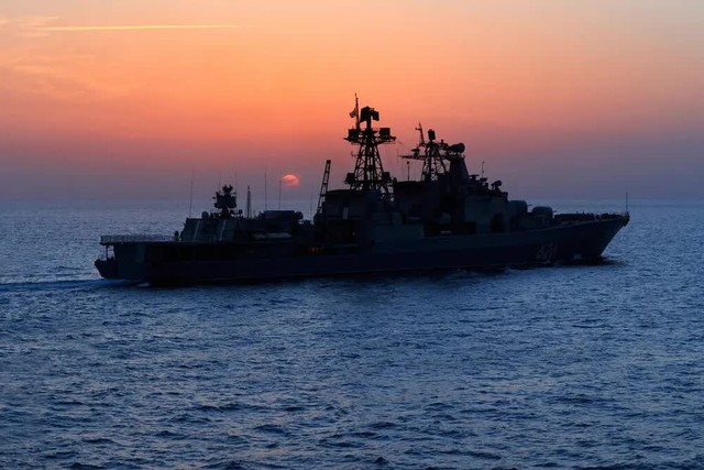 Ukraine tuyên bố đánh chìm tàu chiến 65 triệu USD của Nga- Ảnh 1.