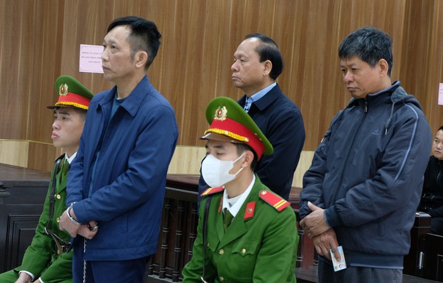Một cựu chủ tịch huyện ở Thanh Hóa lĩnh 3 năm tù- Ảnh 1.