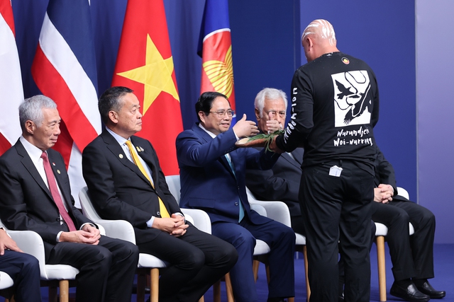 Cận cảnh lễ đón Thủ tướng và các Trưởng đoàn tham dự Hội nghị Cấp cao ASEAN - Úc- Ảnh 3.