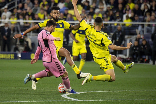 Messi, Suarez giúp Inter Miami giữ lại 1 điểm tại CONCACAF- Ảnh 1.