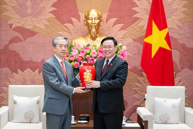 Chủ tịch Quốc hội Vương Đình Huệ tiếp Đại sứ Trung Quốc Hùng Ba- Ảnh 3.