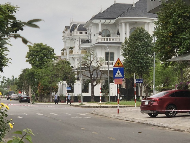 Phong tỏa khu vực nhà riêng của Chủ tịch UBND tỉnh Quảng Ngãi Đặng Văn Minh- Ảnh 1.