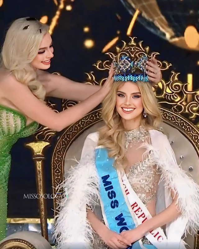 "Búp bê sống" đăng quang Hoa hậu Thế giới 2024

- Ảnh 2.