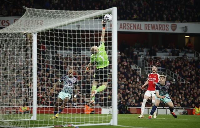 Kai Havertz tỏa sáng derby, Arsenal chiếm ngôi đầu Ngoại hạng Anh- Ảnh 4.