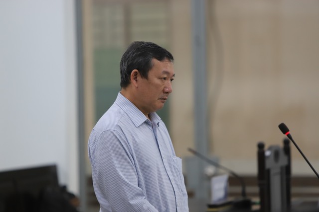 Cựu giám đốc CDC Khánh Hòa lãnh 3 năm 6 tháng tù- Ảnh 1.