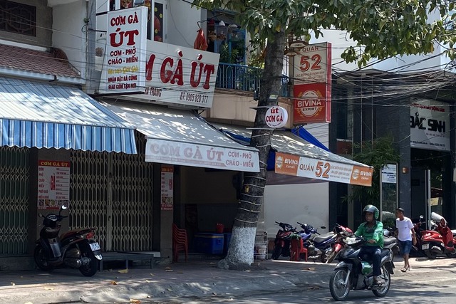  Nhiều quán cơm gà ở Nha Trang đóng cửa, tiểu thương mong "minh oan" cho thịt gà- Ảnh 1.
