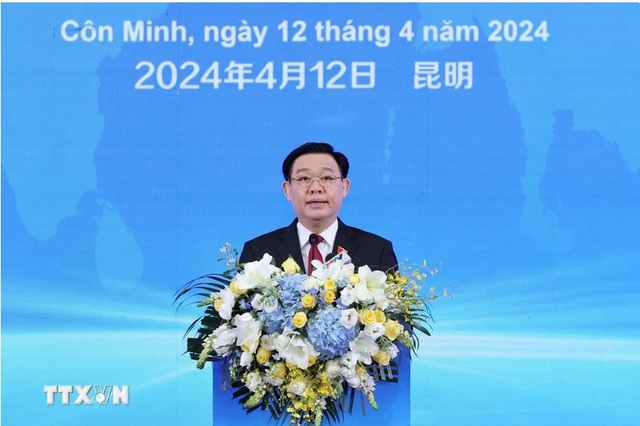 Chủ tịch Quốc hội dự Diễn đàn thúc đẩy đầu tư, thương mại Việt Nam - Trung Quốc- Ảnh 1.