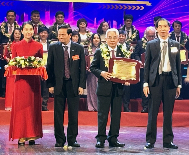 Trường ĐH Cửu Long nhận giải thưởng tốp 20 “Thương hiệu vàng”- Ảnh 3.