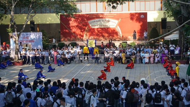 Lễ Giỗ Tổ Hùng Vương ở ngôi trường đặc biệt- Ảnh 4.