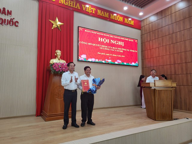 Phó Chủ tịch UBND tỉnh Kiên Giang làm Bí thư Thành ủy Phú Quốc- Ảnh 3.