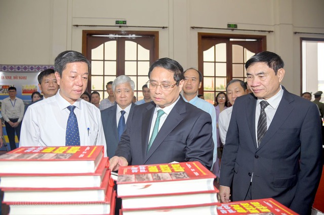 Ra mắt loạt sách kỷ niệm 70 năm Chiến thắng Điện Biên Phủ- Ảnh 1.
