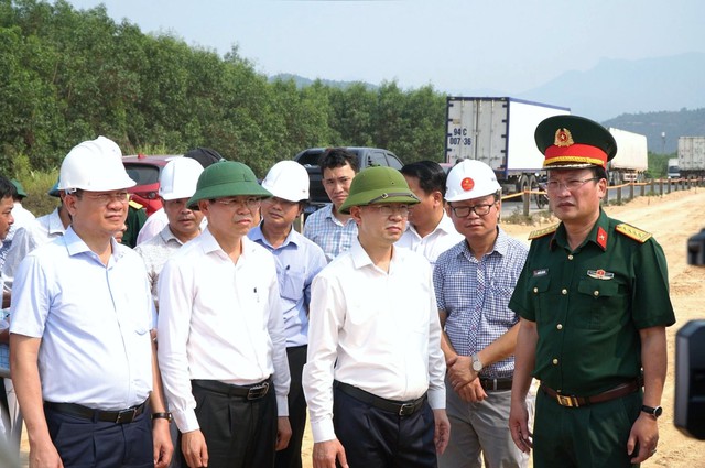Bí thư Đà Nẵng thúc tiến độ giải phóng mặt bằng đường cao tốc Hòa Liên – Túy Loan- Ảnh 1.