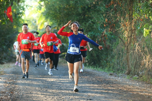 Giải half-marathon “Tự hào Tổ quốc tôi”: Chạy để phục vụ cộng đồng- Ảnh 3.