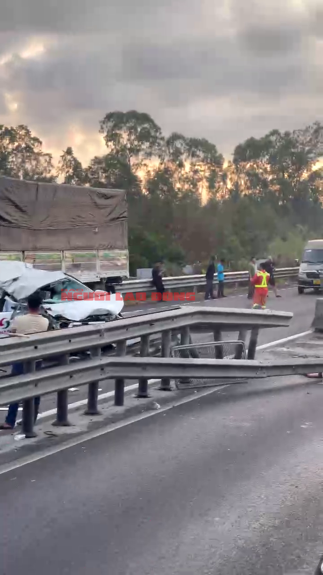 CLIP: Đầu tuần, cao tốc Trung Lương – Mỹ Thuận kẹt xe nghiêm trọng do tai nạn- Ảnh 5.